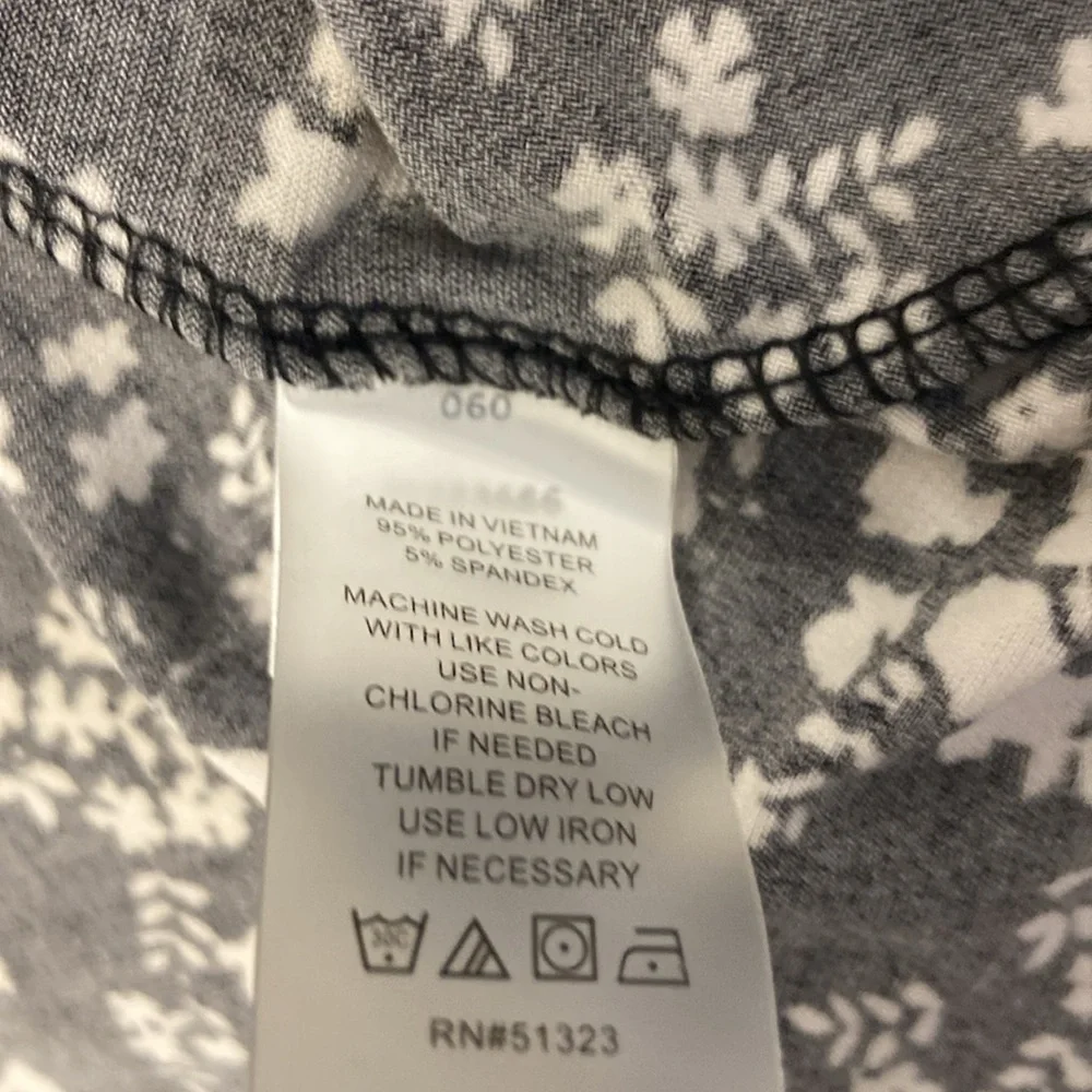 Vince camuto elegant top